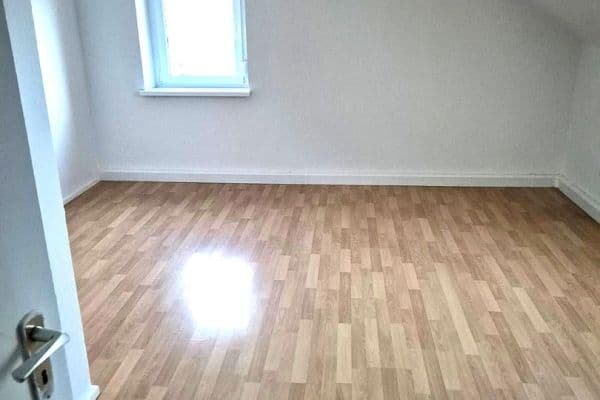 Pronájem bytu 2+kk 45 m², Greiendorfer Weg 4, Bayern - Höchstadt Pronájem bytu 2+kk 45 m², Greiendorfer Weg 4, Bayern - Höchstadt
