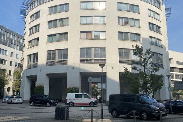 Pronájem bytu 2+kk 54 m², Pfarrer-Perabo-Platz 6, Frankfurt, Hessen Pronájem bytu 2+kk 54 m², Pfarrer-Perabo-Platz 6, Frankfurt, Hessen