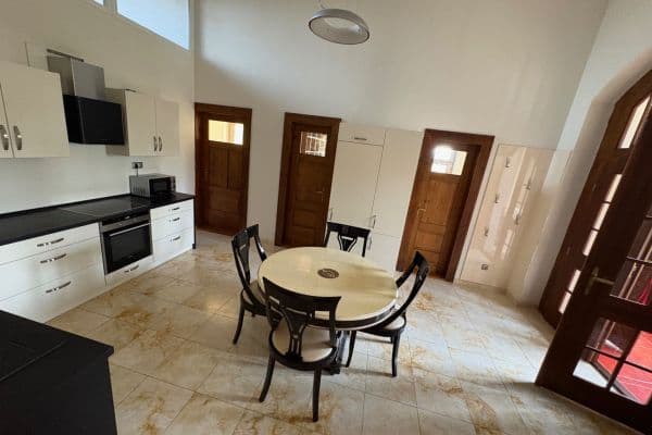 Pronájem bytu 3+1 120 m², Pražská, Mělník Pronájem bytu 3+1 120 m², Pražská, Mělník