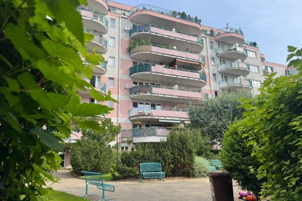 Pronájem bytu 1+kk 38 m², Gutova, Hlavní město Praha Pronájem bytu 1+kk 38 m², Gutova, Hlavní město Praha