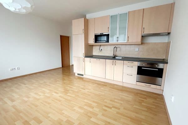 Pronájem bytu 2+kk 44 m², Třídvorská, Kolín, Středočeský kraj Pronájem bytu 2+kk 44 m², Třídvorská, Kolín, Středočeský kraj