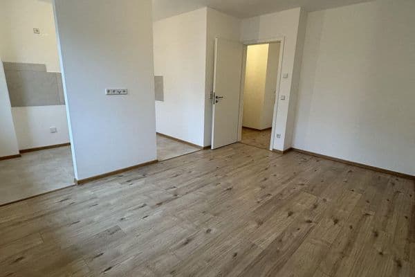 Pronájem bytu 2+1 47 m², Luisenstraße 14a, Oranienburg, Braniborsko Pronájem bytu 2+1 47 m², Luisenstraße 14a, Oranienburg, Braniborsko
