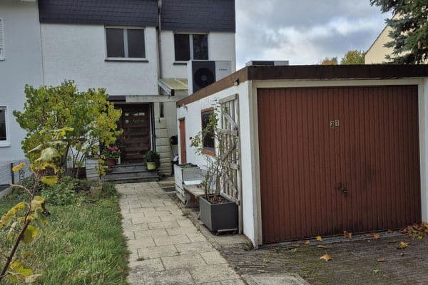 Prodej domu 180 m², pozemek 334 m², Dreieich Prodej domu 180 m², pozemek 334 m², Dreieich