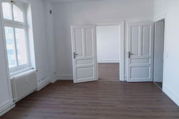 Pronájem bytu 3+1 83 m², Klingerstraße 13, Frankfurt am Main, Hessen Pronájem bytu 3+1 83 m², Klingerstraße 13, Frankfurt am Main, Hessen