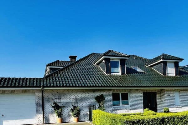 Prodej domu 360 m², pozemek 1.240 m², Paustian-Ring 122, Bad Bramstedt Prodej domu 360 m², pozemek 1.240 m², Paustian-Ring 122, Bad Bramstedt