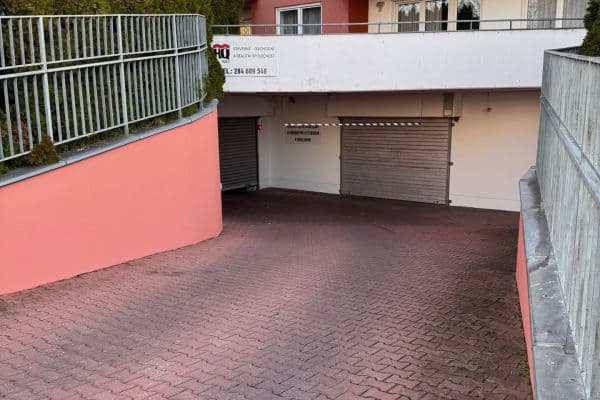 Pronájem garáže 12 m², Chotovická, Hlavní město Praha Pronájem garáže 12 m², Chotovická, Hlavní město Praha