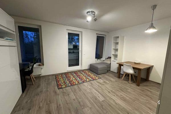 Pronájem bytu 1+kk 39 m², Ungarova, Hlavní město Praha Pronájem bytu 1+kk 39 m², Ungarova, Hlavní město Praha