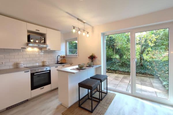 Pronájem bytu 1+1 30 m², Mainstraße 47, Stuttgart Pronájem bytu 1+1 30 m², Mainstraße 47, Stuttgart