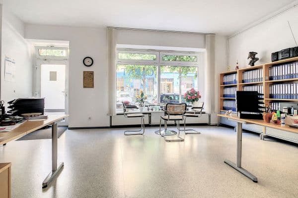 Prodej bytu 3+1 71 m², Rigaer Str. 12, Berlin, Berlín Prodej bytu 3+1 71 m², Rigaer Str. 12, Berlin, Berlín
