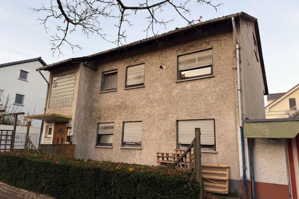 Prodej domu 196 m², pozemek 620 m², Mainz Prodej domu 196 m², pozemek 620 m², Mainz