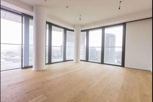 Pronájem bytu 3+1 88 m², Europa Allee 2, Frankfurt, Hessen Pronájem bytu 3+1 88 m², Europa Allee 2, Frankfurt, Hessen