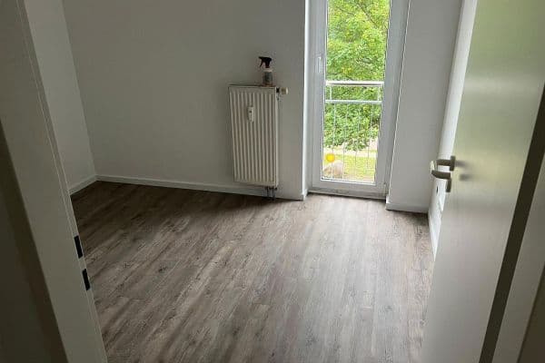 Pronájem bytu 3+1 74 m², Beethovenring 25, Königs Wusterhausen Pronájem bytu 3+1 74 m², Beethovenring 25, Königs Wusterhausen