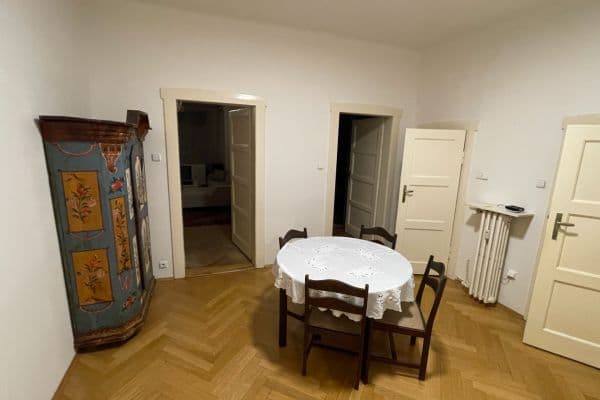 Pronájem bytu 3+1 108 m², Podskalská, Praha Pronájem bytu 3+1 108 m², Podskalská, Praha