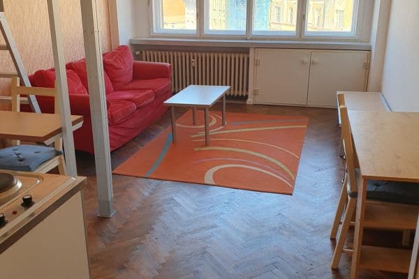 Pronájem bytu 1+kk 28 m², Svatoslavova, Praha Pronájem bytu 1+kk 28 m², Svatoslavova, Praha