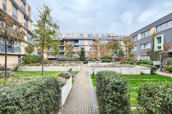 Pronájem bytu 2+kk 54 m², Olgy Havlové, Praha Pronájem bytu 2+kk 54 m², Olgy Havlové, Praha