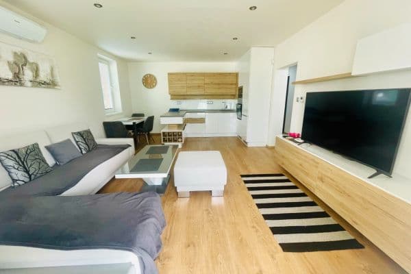 Pronájem bytu 3+1 69 m², Športová, Nové Mesto nad Váhom Pronájem bytu 3+1 69 m², Športová, Nové Mesto nad Váhom