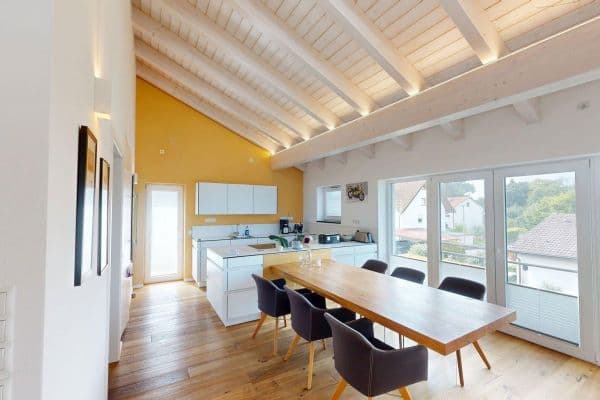 Prodej domu 315 m², pozemek 630 m², Kranzberg, Bavorsko Prodej domu 315 m², pozemek 630 m², Kranzberg, Bavorsko