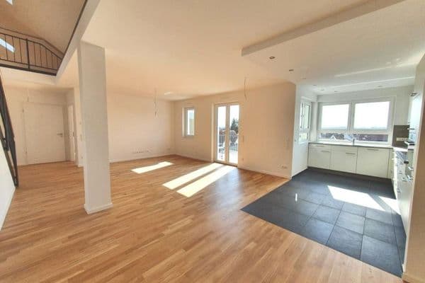 Pronájem bytu 3+kk 132 m², Griesheim Pronájem bytu 3+kk 132 m², Griesheim