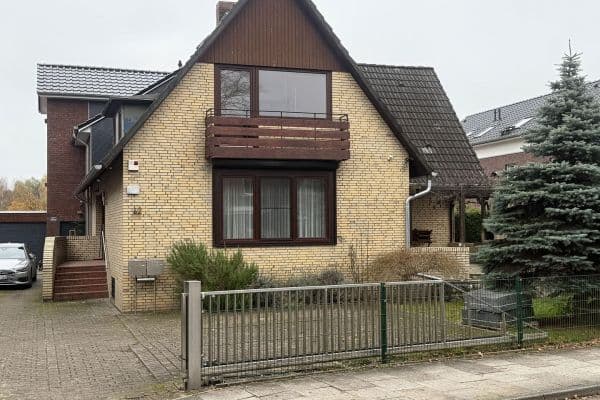 Prodej domu 140 m², pozemek 400 m², Norderstedt Prodej domu 140 m², pozemek 400 m², Norderstedt