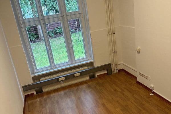 Pronájem kanceláře 11 m², Giesensdorfer Str. 29, BERLIN, Berlín Pronájem kanceláře 11 m², Giesensdorfer Str. 29, BERLIN, Berlín