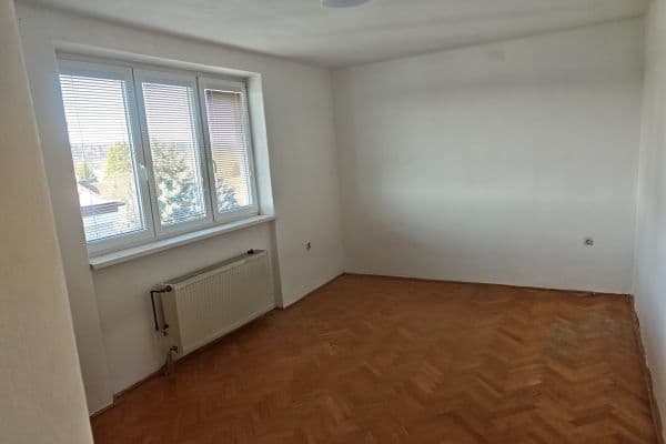 Prodej bytu 3+1 70 m², Pod Vinicí, Choceň, Pardubický kraj Prodej bytu 3+1 70 m², Pod Vinicí, Choceň, Pardubický kraj