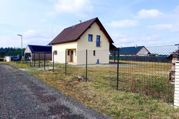 Prodej domu 153 m², pozemek 1.300 m², Velká Buková Prodej domu 153 m², pozemek 1.300 m², Velká Buková