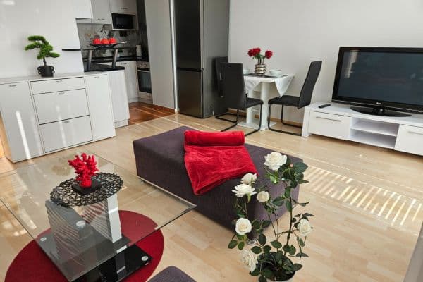 Pronájem bytu 2+kk 84 m², Mikanova, Praha Pronájem bytu 2+kk 84 m², Mikanova, Praha