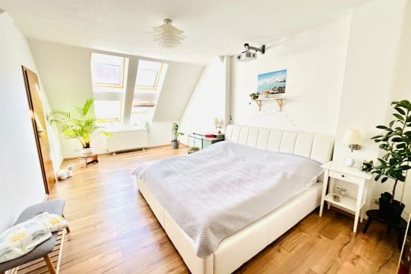 Prodej bytu 3+1 136 m², Andrštova, Praha Prodej bytu 3+1 136 m², Andrštova, Praha