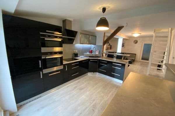 Prodej bytu 90 m², Osadní, Praha Prodej bytu 90 m², Osadní, Praha