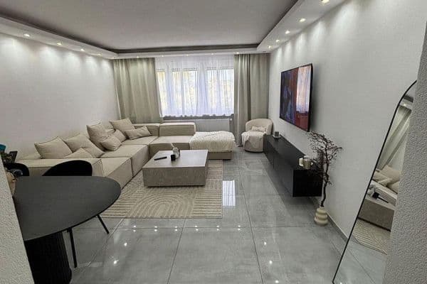 Pronájem bytu 4+1 80 m², Heilbronn, Bádensko-Württembersko Pronájem bytu 4+1 80 m², Heilbronn, Bádensko-Württembersko