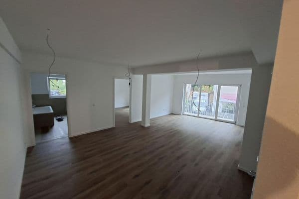 Pronájem bytu 3+1 94 m², Hauptstraße 128, Leidersbach Pronájem bytu 3+1 94 m², Hauptstraße 128, Leidersbach