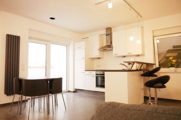 Pronájem bytu 3+1 73 m², Albert-Schweitzer-Straße, Grünstadt Pronájem bytu 3+1 73 m², Albert-Schweitzer-Straße, Grünstadt