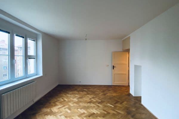 Prodej bytu 2+kk 50 m², Komunardů, Praha Prodej bytu 2+kk 50 m², Komunardů, Praha