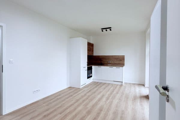Pronájem bytu 2+kk 34 m², Jenečská, Praha Pronájem bytu 2+kk 34 m², Jenečská, Praha