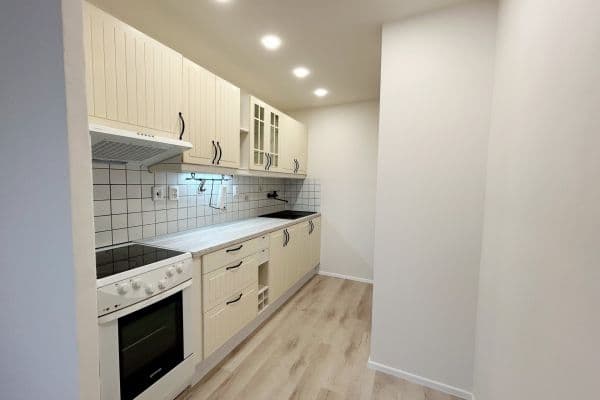 Pronájem bytu 3+kk 56 m², Řešovská, Pronájem bytu 3+kk 56 m², Řešovská,