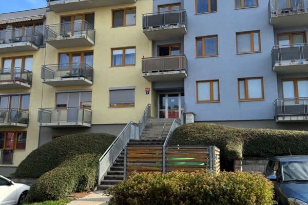 Prodej bytu 1+kk 40 m², Přeučilova, Praha Prodej bytu 1+kk 40 m², Přeučilova, Praha