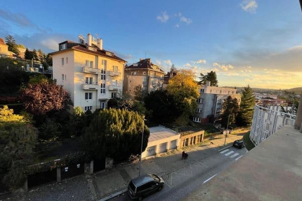 Prodej bytu 2+kk 53 m², Levá, Praha Prodej bytu 2+kk 53 m², Levá, Praha