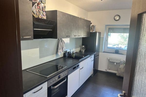 Pronájem bytu 3+1 75 m², Bitterstraße 81, Köln Pronájem bytu 3+1 75 m², Bitterstraße 81, Köln