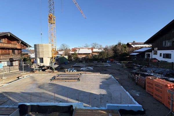 Prodej domu 180 m², pozemek 419 m², Rosenweg 4, Waakirchen, Bavorsko Prodej domu 180 m², pozemek 419 m², Rosenweg 4, Waakirchen, Bavorsko