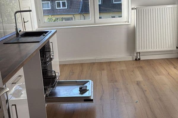 Pronájem bytu 3+1 70 m², Breslauer Straße 104, Essen, Severní Porýní-Vestfálsko Pronájem bytu 3+1 70 m², Breslauer Straße 104, Essen, Severní Porýní-Vestfálsko