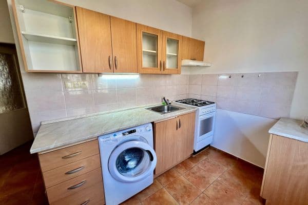 Pronájem bytu 2+1 52 m², Kratochvílova, Praha Pronájem bytu 2+1 52 m², Kratochvílova, Praha