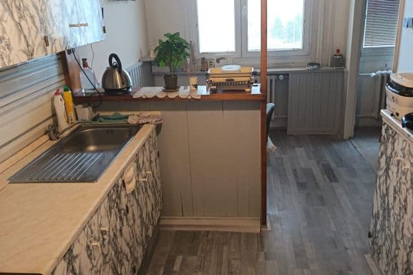 Pronájem bytu 2+1 59 m², Choceradská, Praha Pronájem bytu 2+1 59 m², Choceradská, Praha