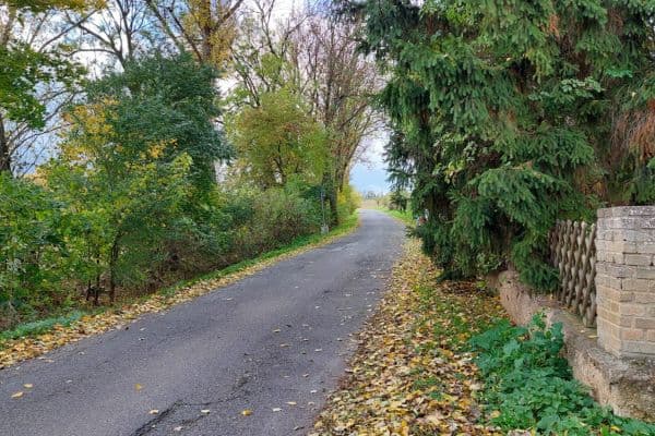 Prodej pozemku 1.090 m², Černuc Prodej pozemku 1.090 m², Černuc