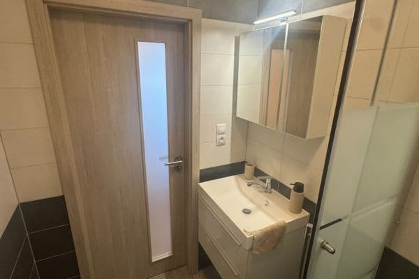 Pronájem bytu 3+1 66 m², Sokolovská, Plzeň, Plzeňský kraj Pronájem bytu 3+1 66 m², Sokolovská, Plzeň, Plzeňský kraj