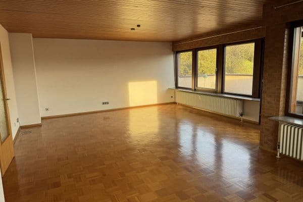 Prodej bytu 3+1 119 m², Ostfildern Prodej bytu 3+1 119 m², Ostfildern