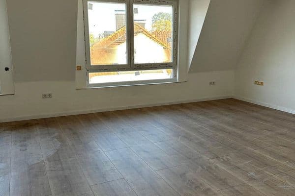 Pronájem bytu 2+kk 78 m², Essen Pronájem bytu 2+kk 78 m², Essen