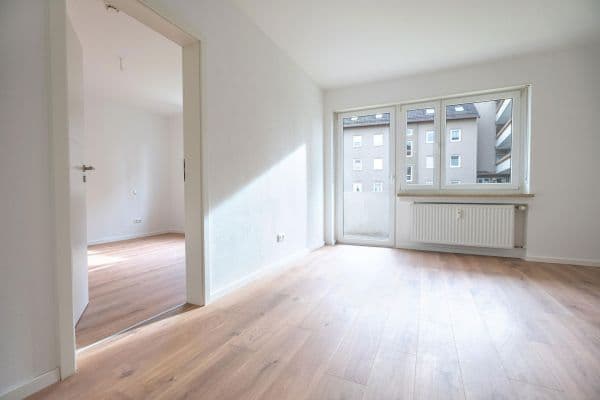 Pronájem bytu 2+1 52 m², Brunnenstraße 46a, Augsburg, Bavorsko Pronájem bytu 2+1 52 m², Brunnenstraße 46a, Augsburg, Bavorsko
