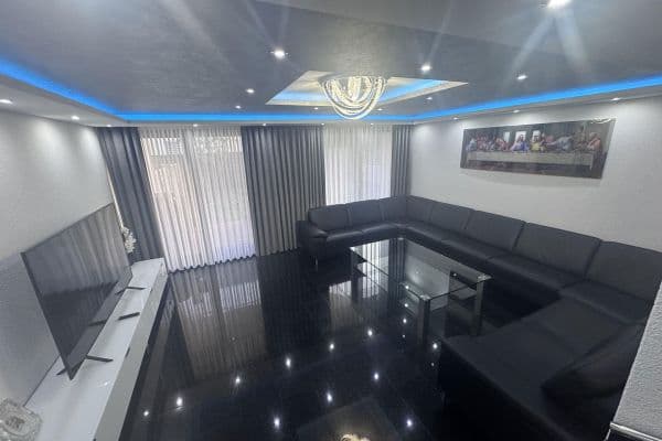 Prodej bytu 5+1 165 m², Rödermark Prodej bytu 5+1 165 m², Rödermark