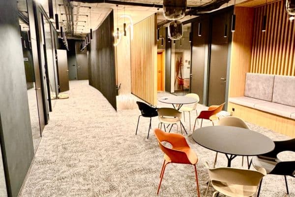 Pronájem kanceláře 20 m², Ukrajinská, Praha Pronájem kanceláře 20 m², Ukrajinská, Praha