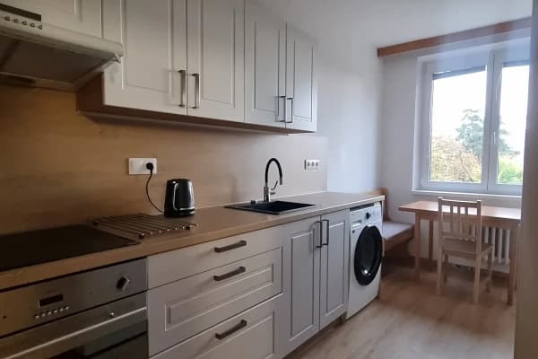 Pronájem bytu 4+1 83 m², Spodní, Brno Pronájem bytu 4+1 83 m², Spodní, Brno